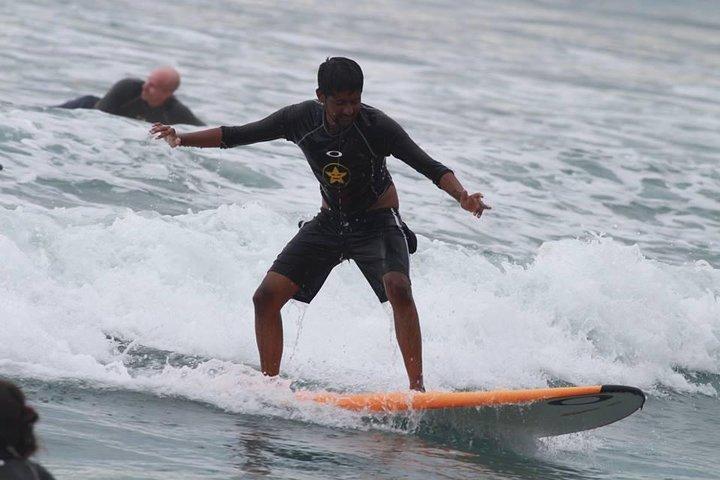 Surfing i Unawatuna