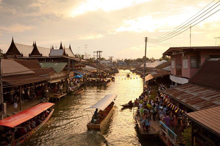 Halvdags Damnoen Saduak Floating Market Small Group Tour