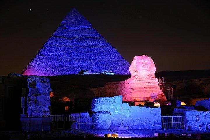 Spectacle son et lumière aux pyramides de Gizeh