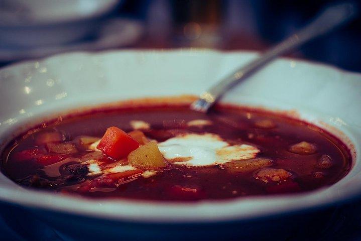 Budapest Private Centre Food Tour com 10 + degustações e comida de rua