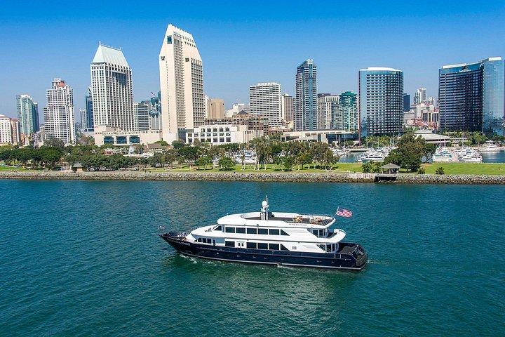 San Diego Harbour Dinner Cruise