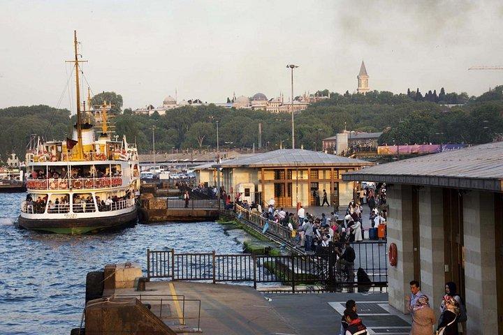Estambul: tour gastronómico privado nocturno en Kadikoy