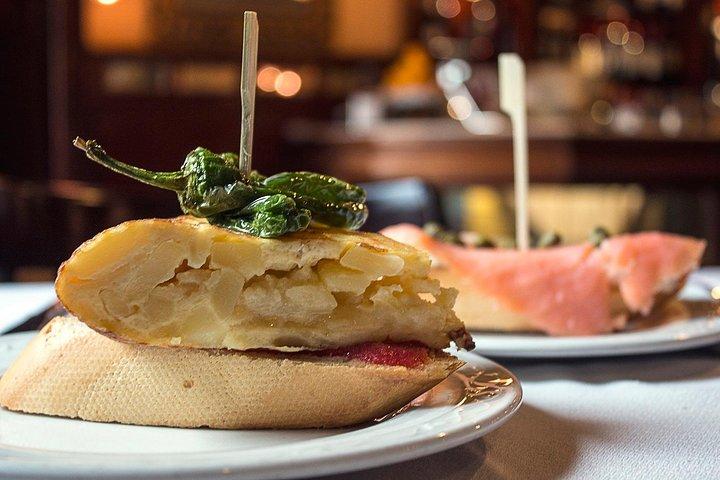 Privé : Madrid Historic Centre Food Tour avec 10 + Authentique