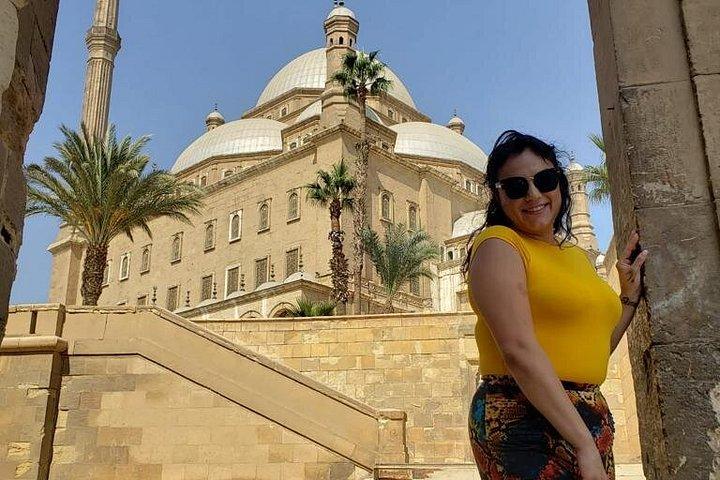 エジプト考古学博物館、シタデル、モハメド アリ モスク、死者の街。