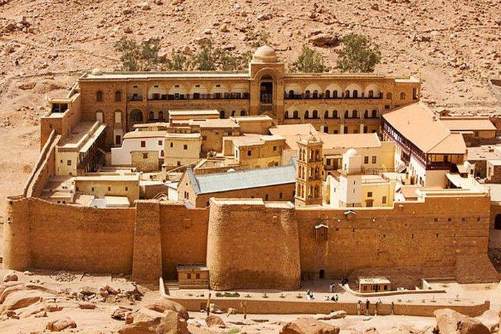Övernattning till St. Catherine-klostret och Sinai-berget