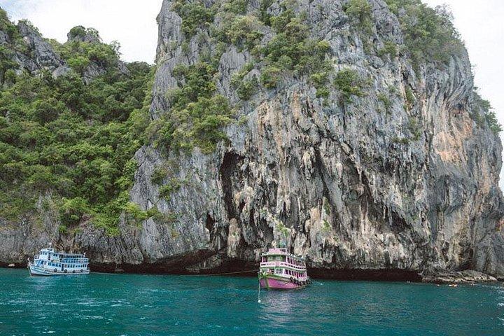 ンガイ島、ムック島 + クラシック ロングテール ボートによるエメラルド洞窟シュノーケリング ツアー