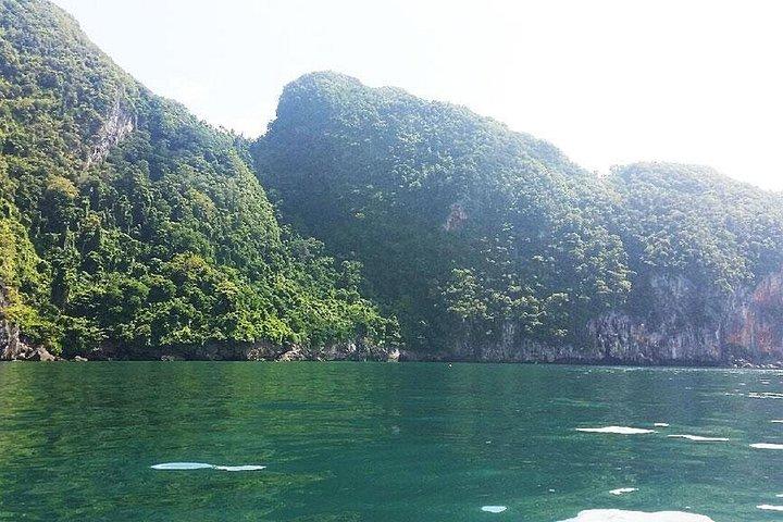 ンガイ島、ムック島 + クラシック ロングテール ボートによるエメラルド洞窟シュノーケリング ツアー