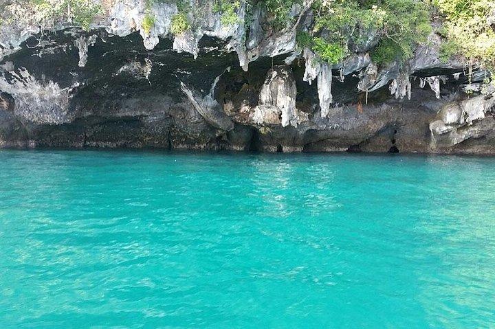 ランタ4島+スピードボートによるエメラルド洞窟シュノーケリングツアー