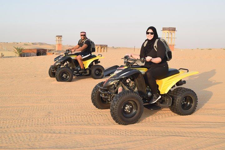 Dubai Desert Safari Dune Bashing, 60min ATV Quad, paseo en camello, barbacoa