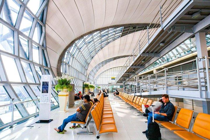 バンコク スワンナプーム空港 (BKK) VIP ファスト トラック サービス