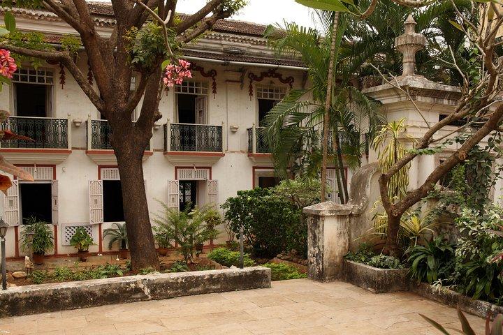 Goan Art Trails (2 Hours Guided Walking Tour)