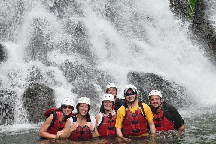 Savegre River Rafting Class II-III di Manuel Antonio