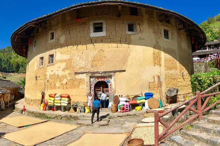 Privétransfer naar Tianluokeng Tulou en HongKeng Hakka Tulou vanuit Xiamen City