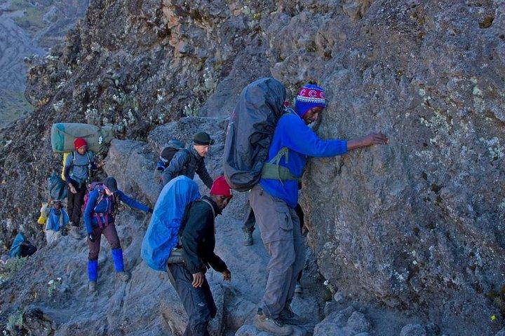 8日間のキリマンジャロ登山-マチャメルート