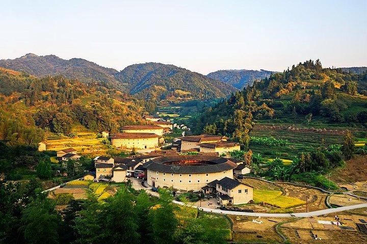 Privétransfer naar Tianluokeng Tulou en Hekeng Hakka Tulou vanuit Xiamen City