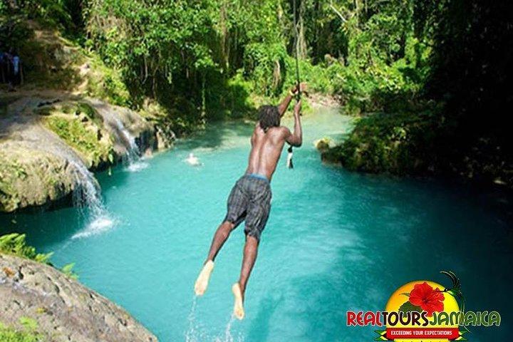Chuck Norris Secret Falls / Blue Hole