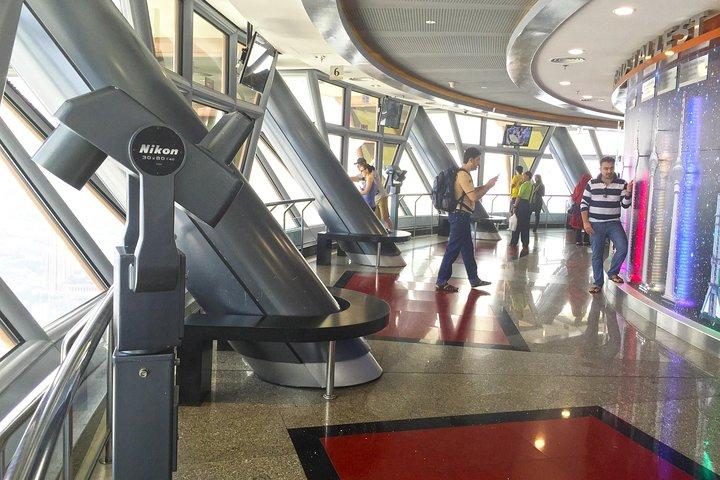 クアラルンプール半日シティツアーにはKLタワー展望台が含まれます
