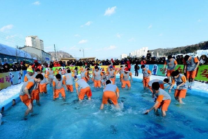 2D 1N Phoenix Pyeongchang Reseot Stay + Trout Ice-Fishing Festival Tour