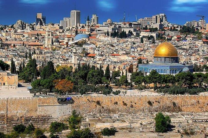 イスラエルとヨラダンと他の目的地へのグループとプライベートツアー。