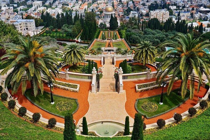 イスラエルとヨラダンと他の目的地へのグループとプライベートツアー。
