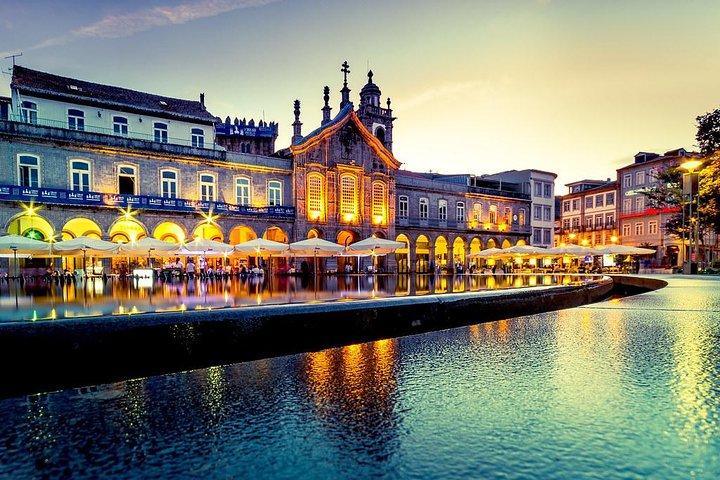 Visite privée de 8 heures à Braga et Guimarães depuis l'hôtel Porto avec chauffeur et guide