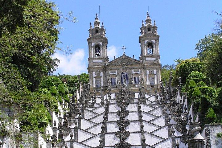 Visite privée de 8 heures à Braga et Guimarães depuis l'hôtel Porto avec chauffeur et guide