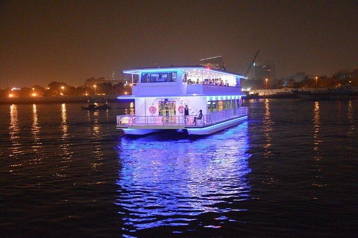 Dubai Marina Cruise de vidro com jantar de 5 *