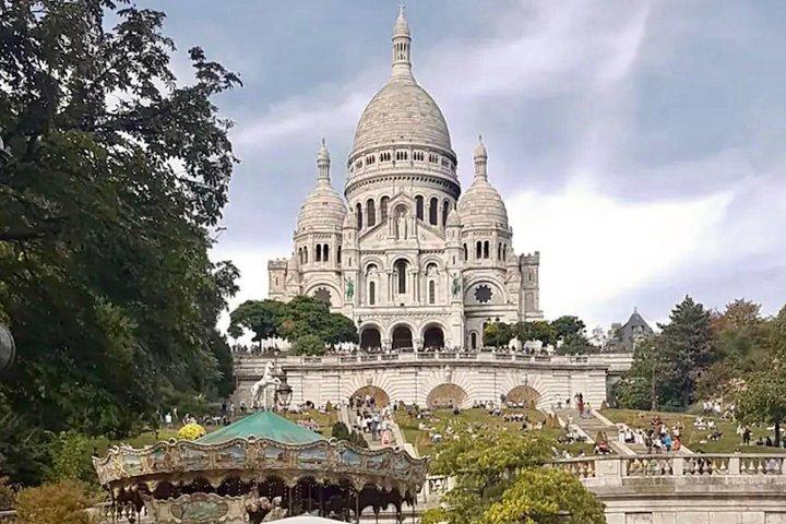 Paris populäraste sevärdheter Halvdagsvandring + vinprovningsupplevelse