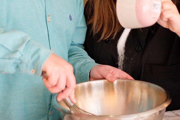 Leer hoe u Pastel De Nata maakt in een prachtig huis in Porto