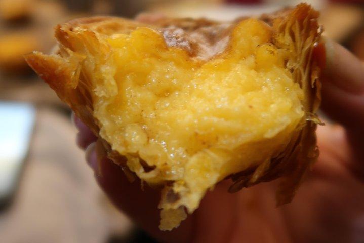 Leer hoe u Pastel De Nata maakt in een prachtig huis in Porto