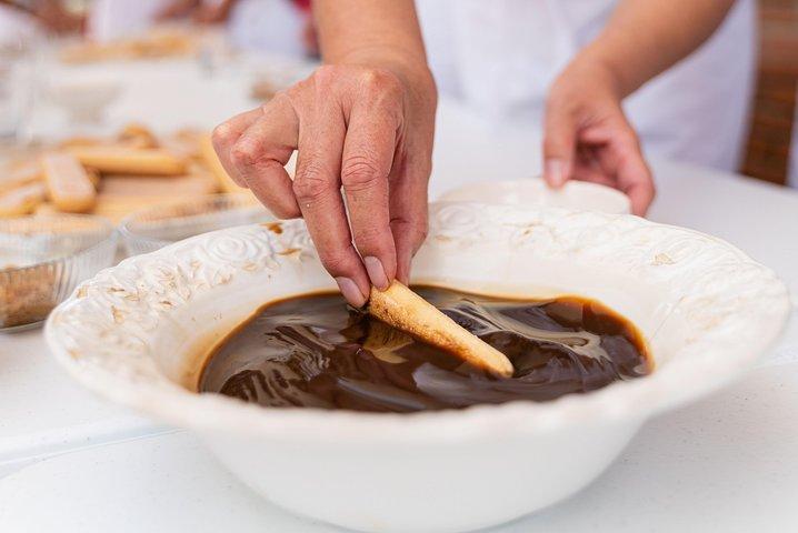 パスタの愛を共有：ブリンディジの少人数グループパスタとティラミスクラス