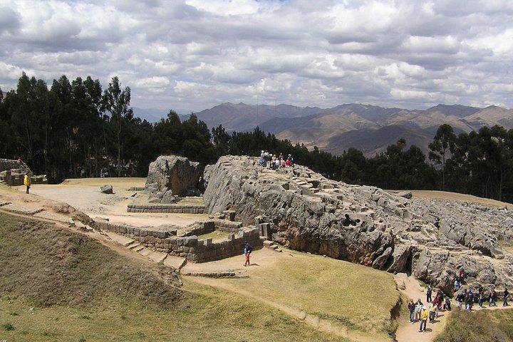 Machu Picchu & Rainbow Mountain Tour Package (4 Tage)