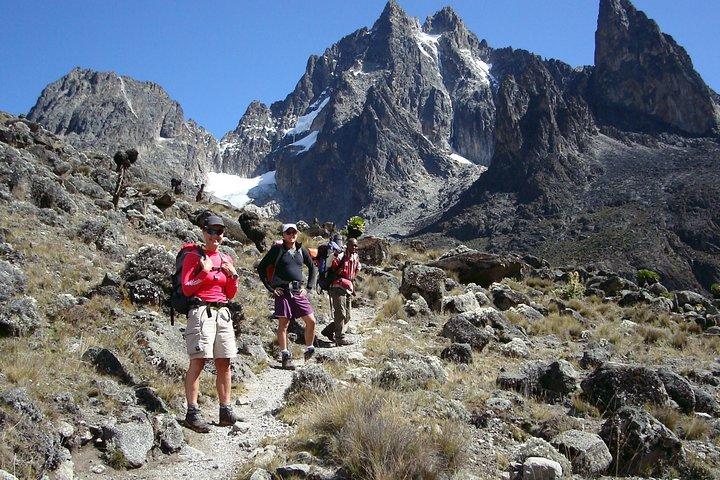5 Days Mount Kenya Trekking - Sirimon - Naro Moru Route