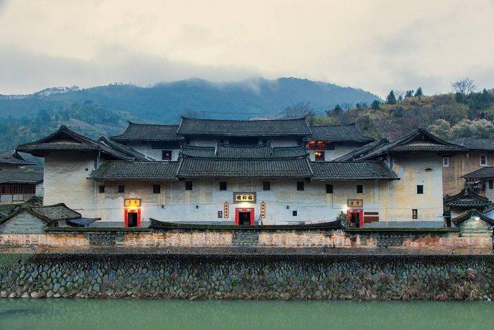 Private Transfer to Hongkeng Tulou and Yunshuiyao Village from Xiamen City