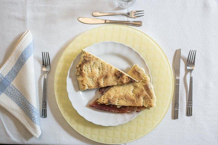 スポレートのセサリーナの家での小グループマーケットツアーと食事体験