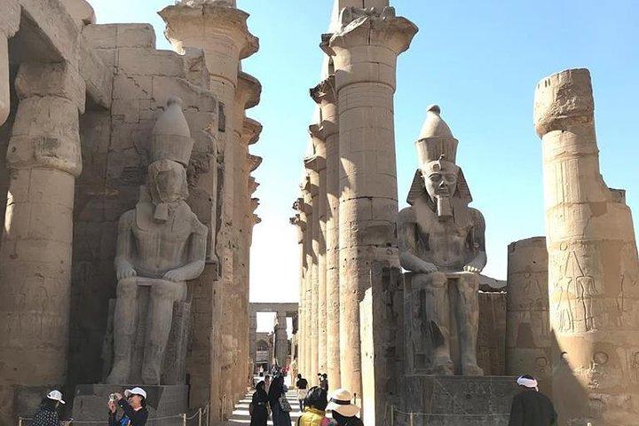 Nuit privée - 2 jours à Louxor au départ du Caire en avion