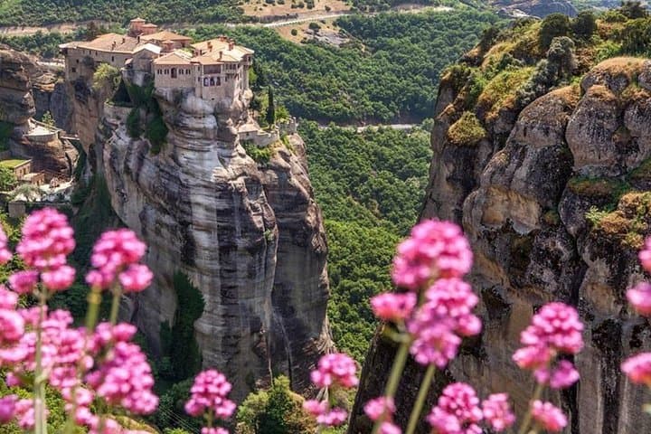 3-Day Tour: Mycenae, Epidaurus, Nafplio, Delphi, Meteora With 4* Hotel Included
