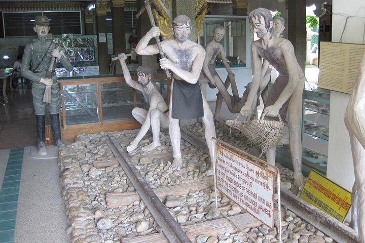 Kanchanaburi, River Kwai,Museo della guerra,Treno,Pranzo PRIVATO con guida ITA