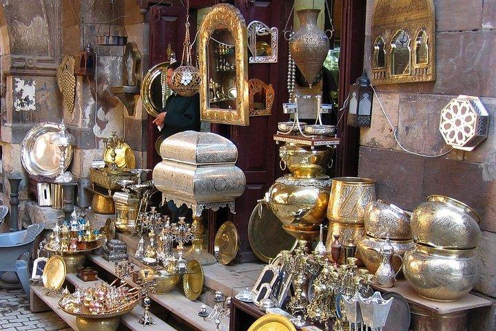 Private Einkaufs- und Wandertouren zu alten Märkten und lokalen Souks