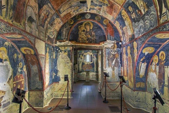 Visite privée à pied parmi les églises de Sofia