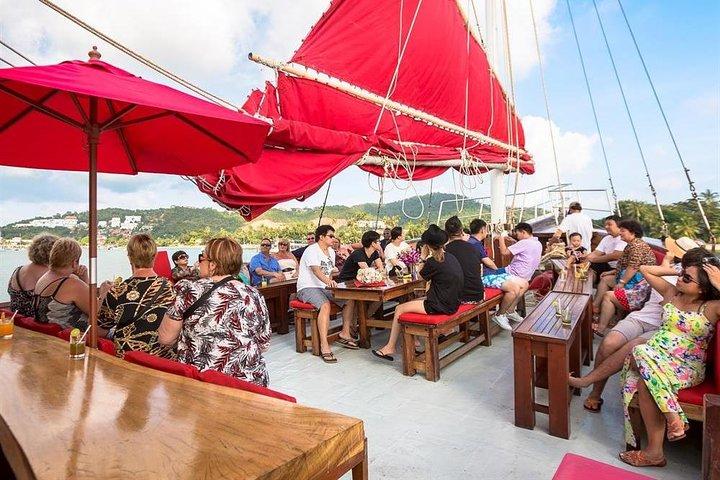 Koh Samui Red Baron Sunset Dinner Cruise mit Rücktransfer (SHA Plus)
