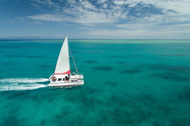 Full-Day Great Barrier Reef Snorkelling tour from Cairns