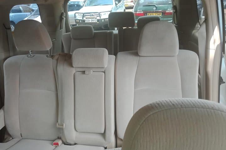 Car and driver hire in Nairobi Private Driver with Comfortable car rental Kenya