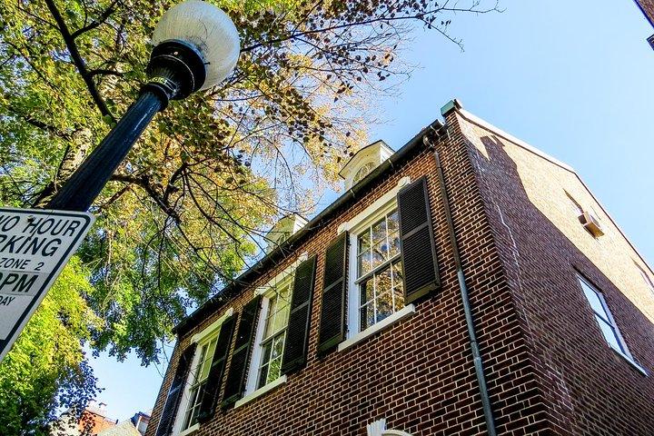 The Kennedy Homes : A Self-Guided Audio Walking Tour (ケネディ・ホームズ: セルフガイド・オーディオ・ウォーキング・ツアー)