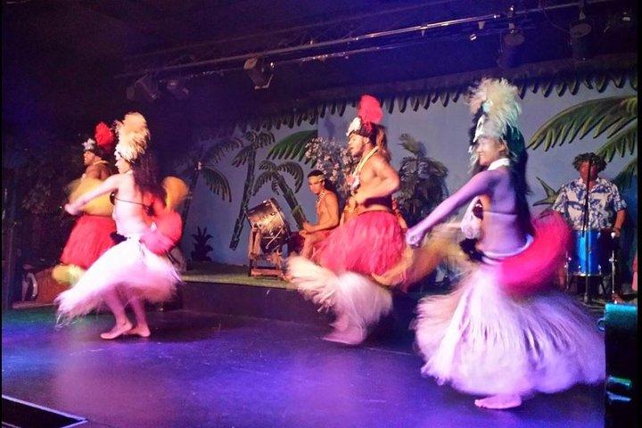 デイトナビーチでのポリネシアン ファイアーとディナー ショーのチケット