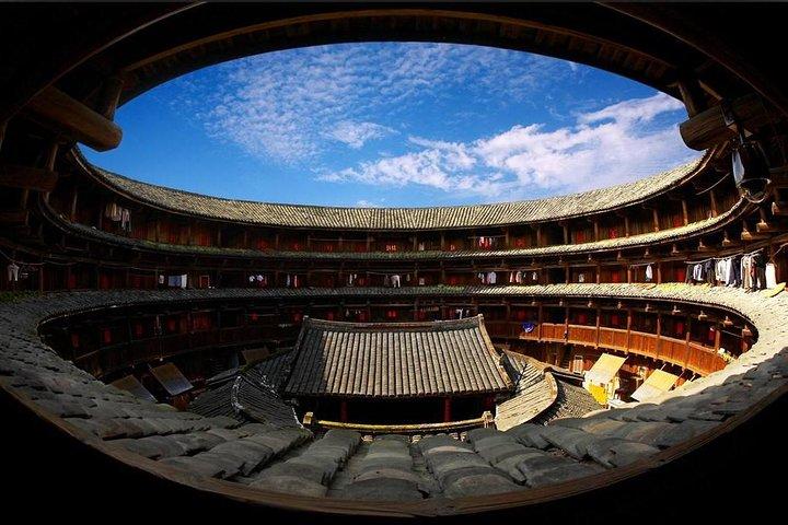 Guide touristique et voiture: visite privée d'une journée à Gaobei Tulou et au village de Yunshuiyao