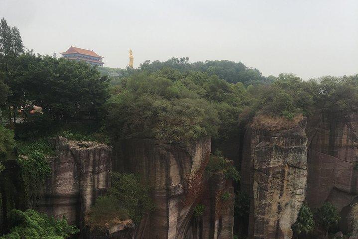 Excursión privada de un día con todo incluido a Lotus Hill y al casco antiguo de Shawan desde Guangzhou