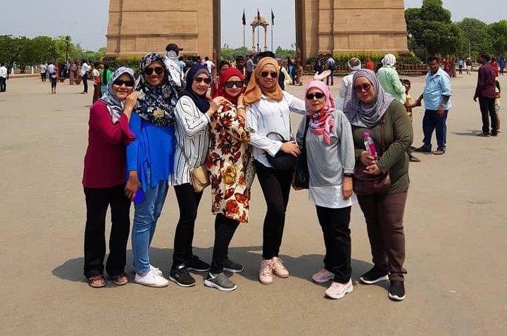 Tour privado de un día en el Taj Mahal en automóvil: conductores de la India