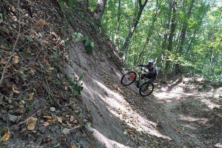 Kiev Mountain Bike Tour 4 horas