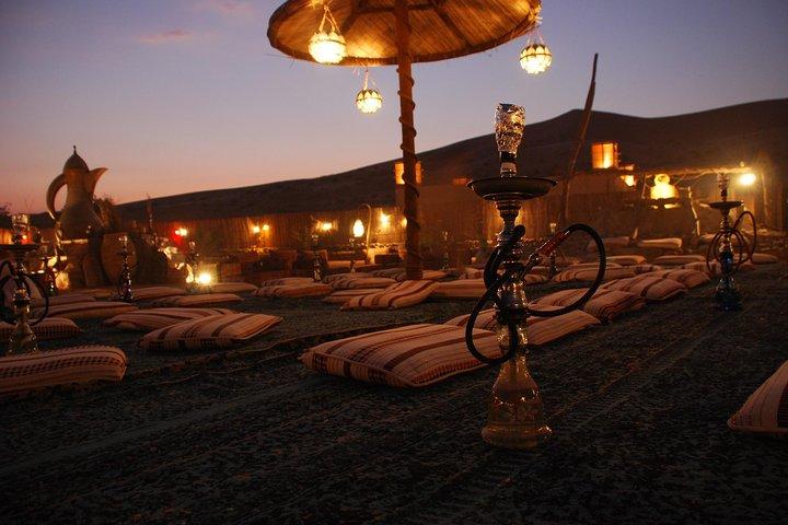Excursion en buggy dans le désert de Dubaï en soirée avec dîner buffet